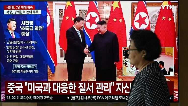 Xi visita Coreia do Norte e promete levar relações a um ‘nov