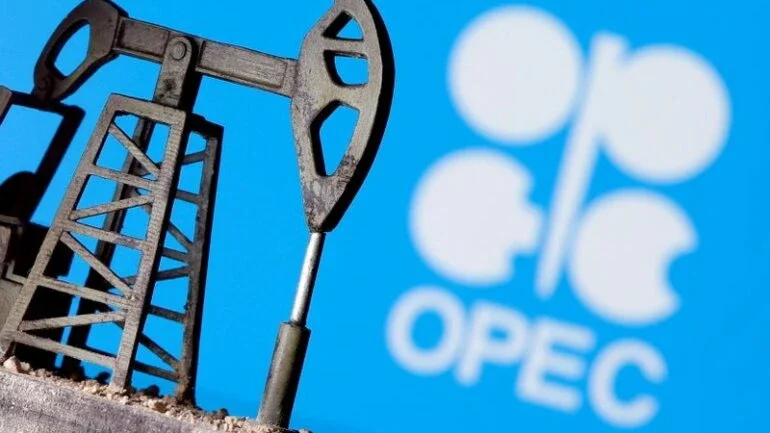Petróleo sobe antes de reunião da Opep+, mas Covid na Índia limita alta
