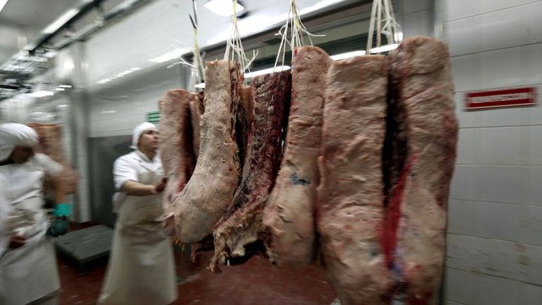 Argentina prorroga por 2 meses restrições à exportação de carne bovina