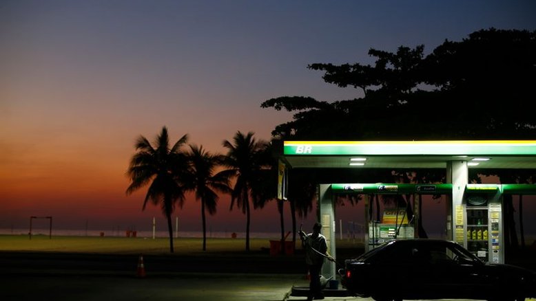 Preços do diesel e etanol fecham semana estáveis nos postos do Brasil