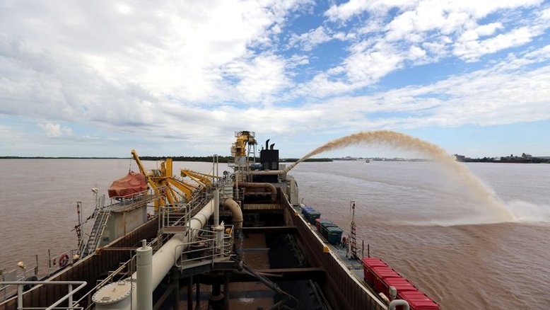 Setor de grãos argentino diz que proposta do governo para dragagem encarece exportações
