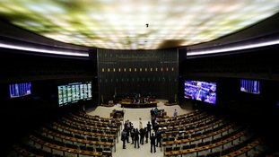 O saco sem fundo das verbas eleitorais