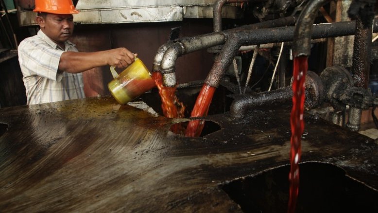 Indonésia tem de exportar 6 mi t de óleo de palma até agosto para reduzir estoques