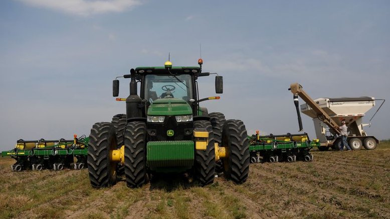 Plantio de soja 2022/23 atinge 74% da área no Brasil; seca no Centro-Oeste preocupa
