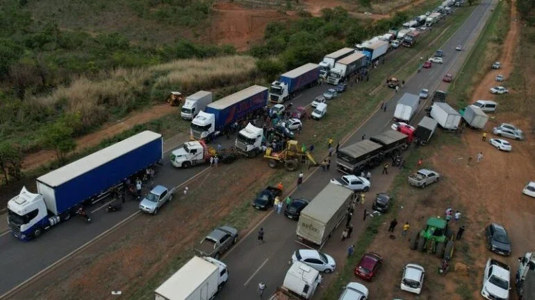 Protestos pró-Bolsonaro atrasam escoamento da produção de milho