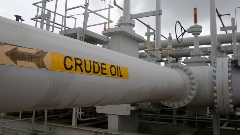 Preços do petróleo recuam 4% com lockdowns em Xangai ampliando receios sobre demanda