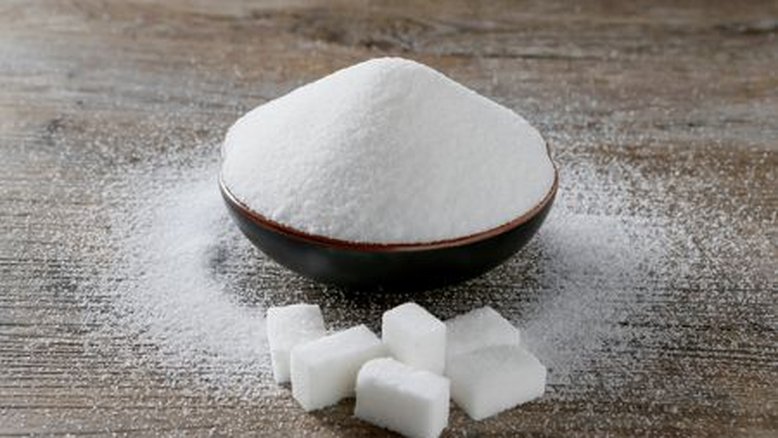 Açúcar bruto cai na ICE com foco do mercado no vencimento de março do adoçante branco