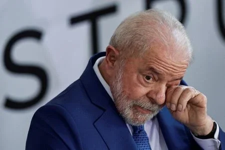 Lula retira Abin da alçada dos militares no GSI e transfere para a Casa Civil
