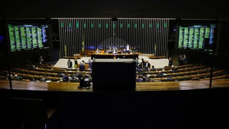 Bancada do agro pede reforma tributária equilibrada em encontro com relator