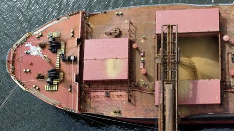 Porto de Paranaguá nega atrasos no embarque de soja