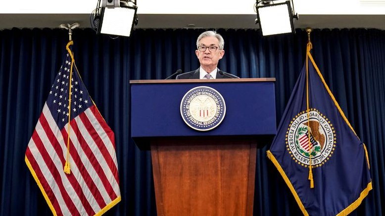 Powell diz que redução de compras de títulos deverá acontecer "bem antes" de alta de juros