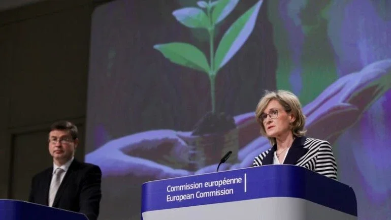 UE fecha acordo para ampla legislação climática para acelerar cortes de emissões
