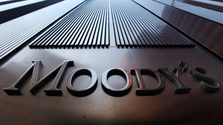 Excluir gastos adicionais da Covid-19 do teto é negativo para perfil de crédito do país, diz Moody