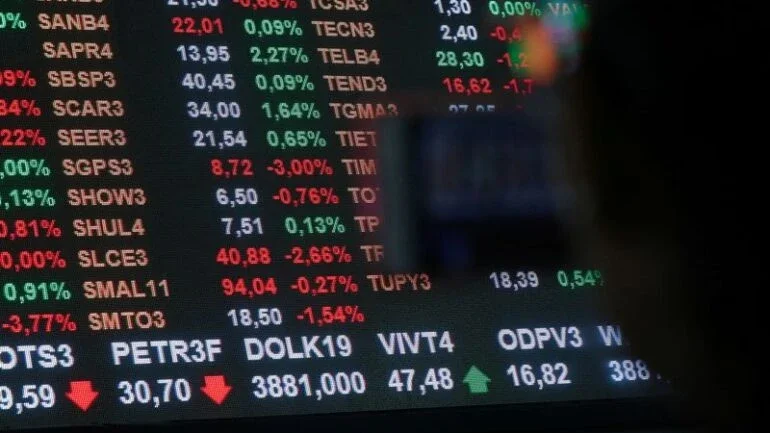 Ibovespa avança com sanção do Orçamento e resultado forte de Usiminas no radar