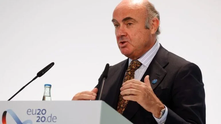 BCE pode eliminar gradualmente estímulos de emergência quando vacinação aumentar, diz De Guindos