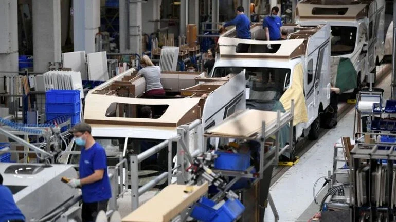 Preços ao produtor na zona do euro aceleram em março