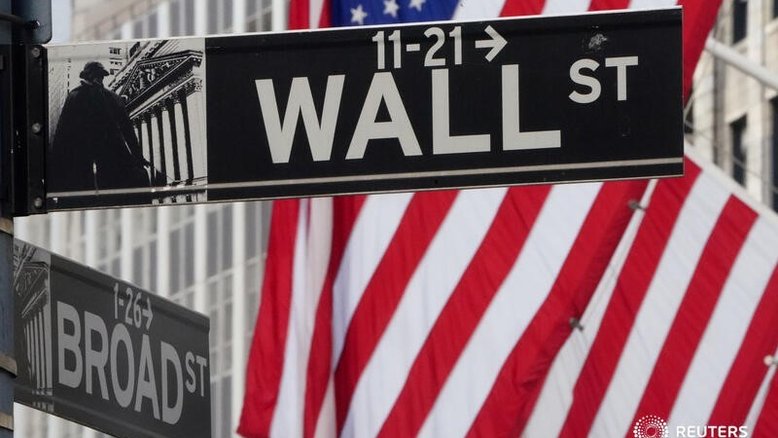 Dow Jones fecha em máxima recorde com otimismo após dados de seguro-desemprego