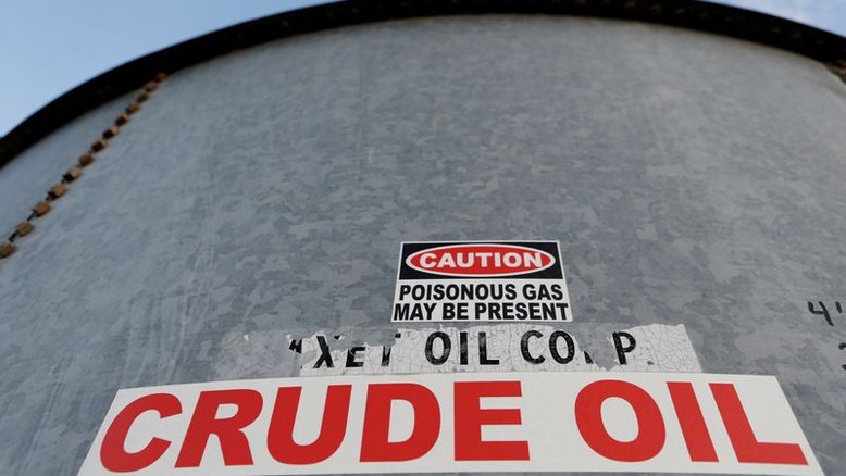 Preços do petróleo recuam novamente com estimativas de mais oferta no mercado