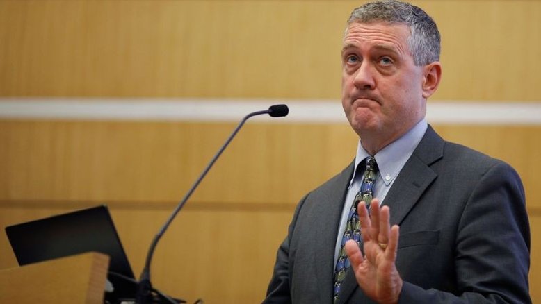 Bullard: Fed deveria cortar estímulo neste ano "de forma relativamente rápida" para encerrá-lo no começo de 2022