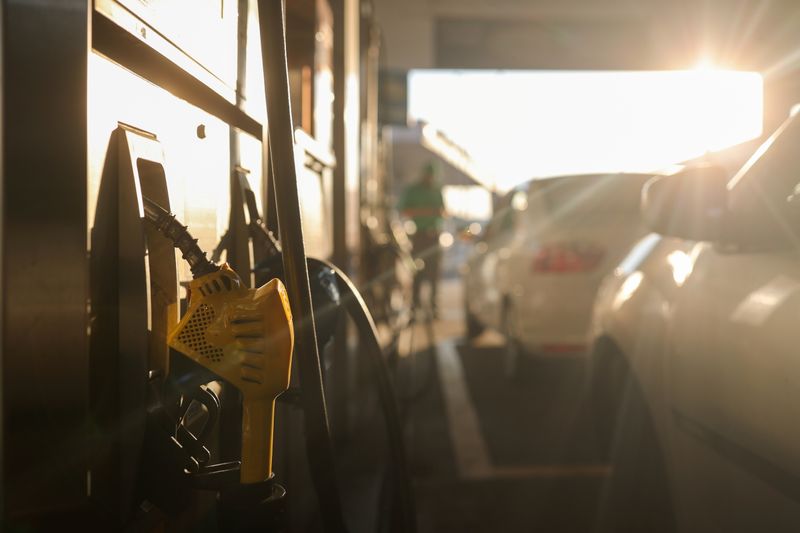 Petroleiras pedem manutenção de mistura de biodiesel em 10%; produtores contestam