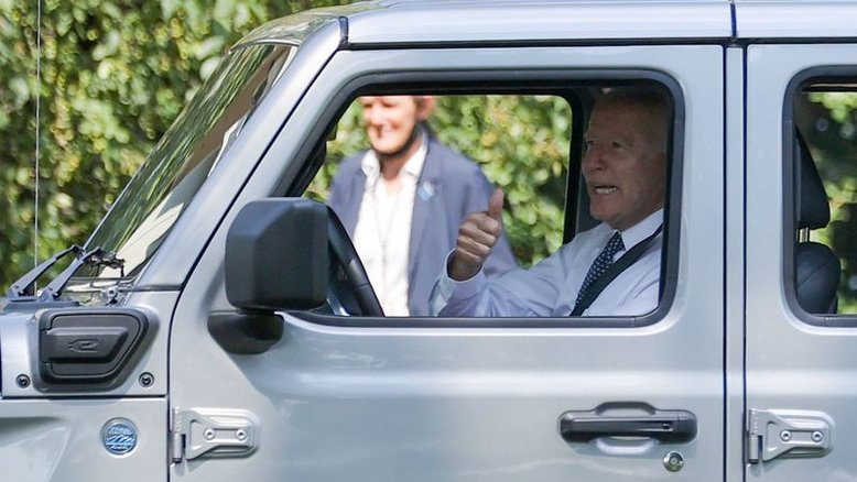 Biden quer tornar metade da indústria automobilística dos EUA elétrica até 2030 