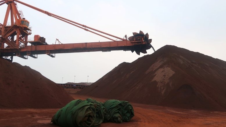Minério de ferro cai diante de perspectiva de demanda da China
