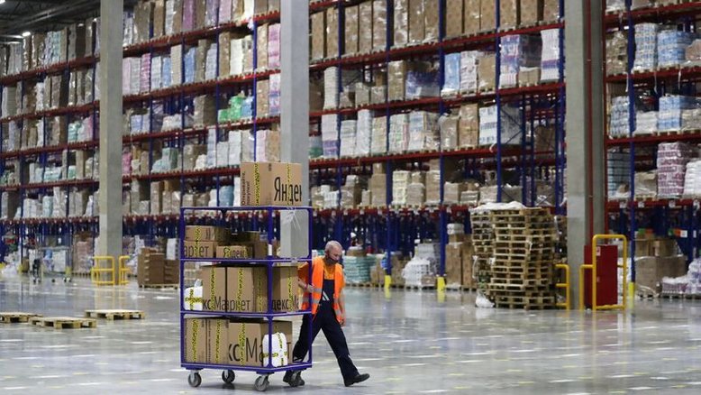 Comércio eletrônico no Brasil perde força em julho após retomada do varejo físico