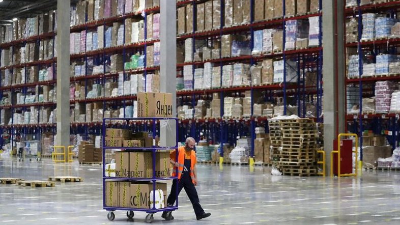 Comércio eletrônico no Brasil perde força em julho após retomada do varejo físico
