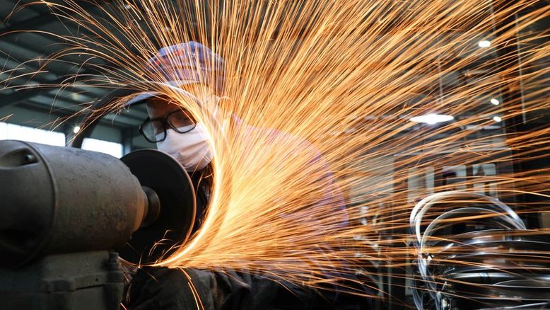 PMI oficial da China mostra desaceleração da indústria e contração de serviços