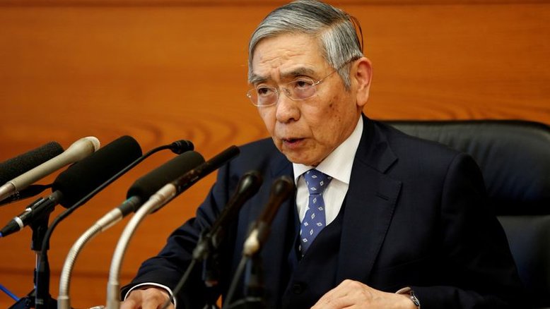 Presidente do BC japonês promete manter política monetária frouxa em meio a consumo e inflação fracos