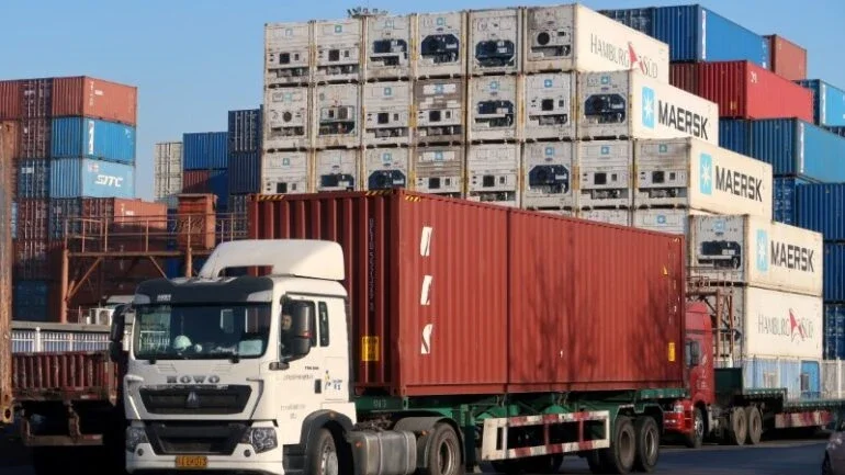 Exportações da China aceleram em setembro apesar de crise de energia