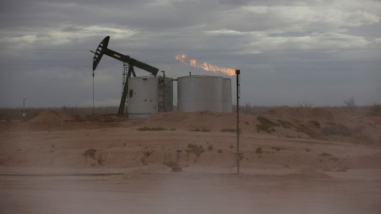 Preços do petróleo caem com temores de impacto da economia global sobre demanda