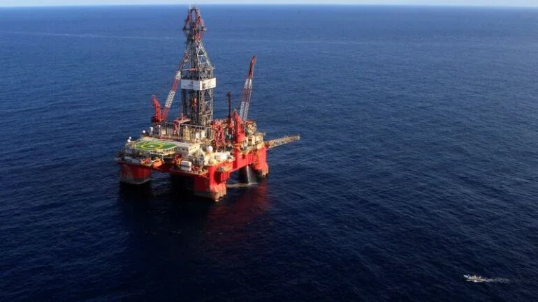 Preços do petróleo recuam com realização de lucros; ficam próximos a máximas de anos