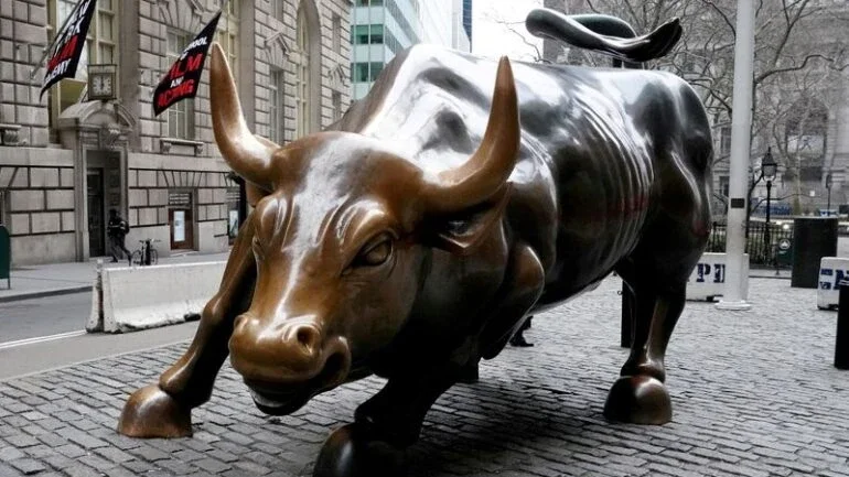 Wall St fecha em expressiva alta com balanços e dados econômicos elevando otimismo