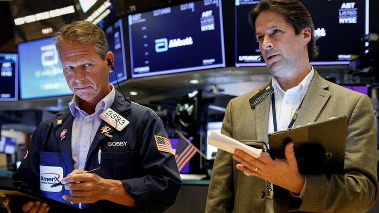 Wall St sobe com balanços elevando apetite por risco