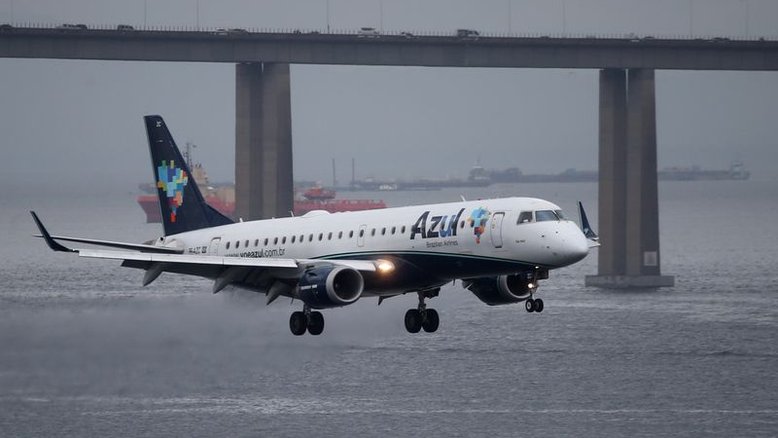 Aéreas fazem proposta e aeronautas derrubam a greve