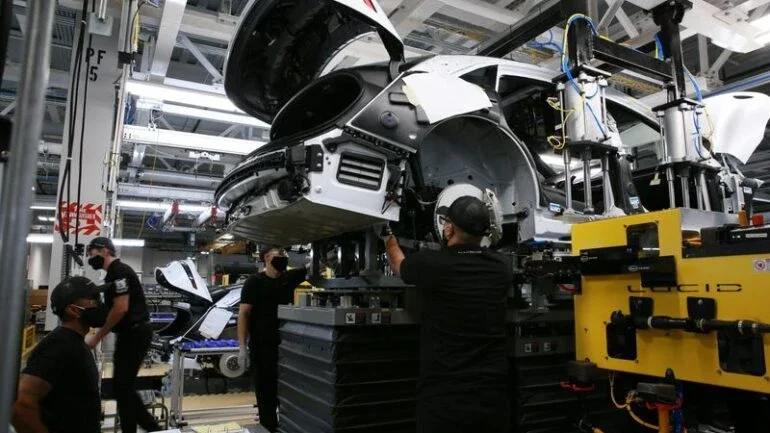 Produção manufatureira dos EUA salta para máxima em 2 anos e meio em outubro