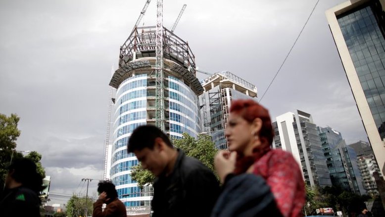 Economia mexicana encolhe mais do que o esperado no 3º tri