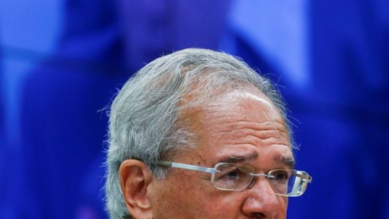 Previsões sobre PIB em 2022 estão exageradas e inflação vai incomodar mais, afirma Guedes