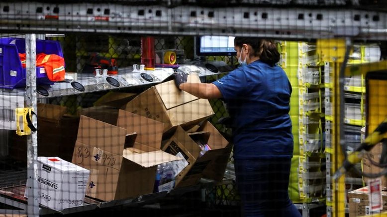 Custo trabalhista nos EUA tem forte revisão de alta no 3º tri