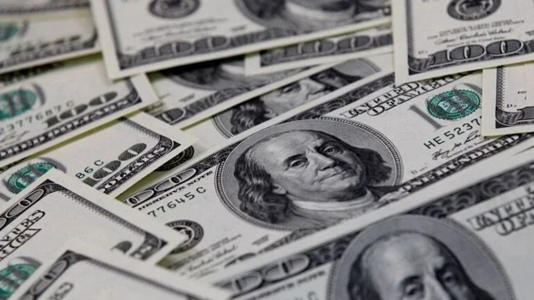 Dólar fecha em baixa de 1,49%, a R$5,5364 na venda