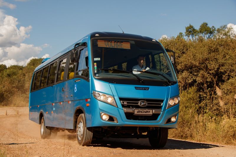 Marcopolo inicia embarque de 472 ônibus para Costa do Marfim