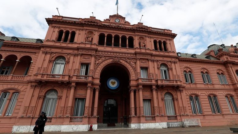 Argentina aumentará tarifas de energia para ajudar a reduzir déficit fiscal, diz fonte