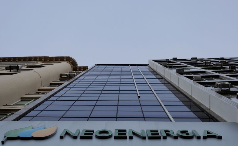 Ações da Neoenergia caem com anúncio de pagamento de royalties à controladora