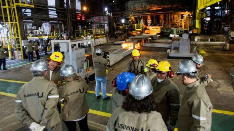 Usiminas adia reforma de alto-forno 3 em Ipatinga