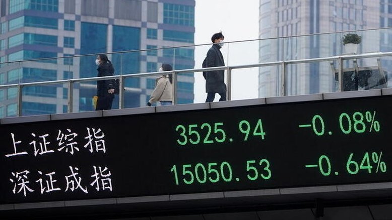 Ações da China fecham em baixa sob peso de empresas de matérias-primas