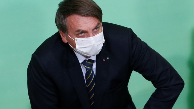 Aumento do Bolsa Família para R$300 está "praticamente acertado", diz Bolsonaro