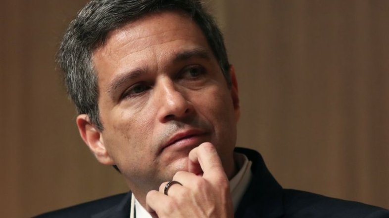 Câmbio apreciado reflete fluxo turbinado por commodities e crescimento, diz Campos Neto