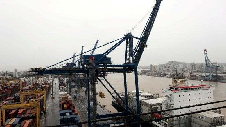 Brasil tem superávit em transações correntes de US$3,840 bi em maio