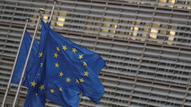 Regras da UE para plásticos preocupam produtores; ambientalistas exigem mais